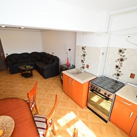 Vacation Apartment With Free Parking Hermannstadt Exterior foto