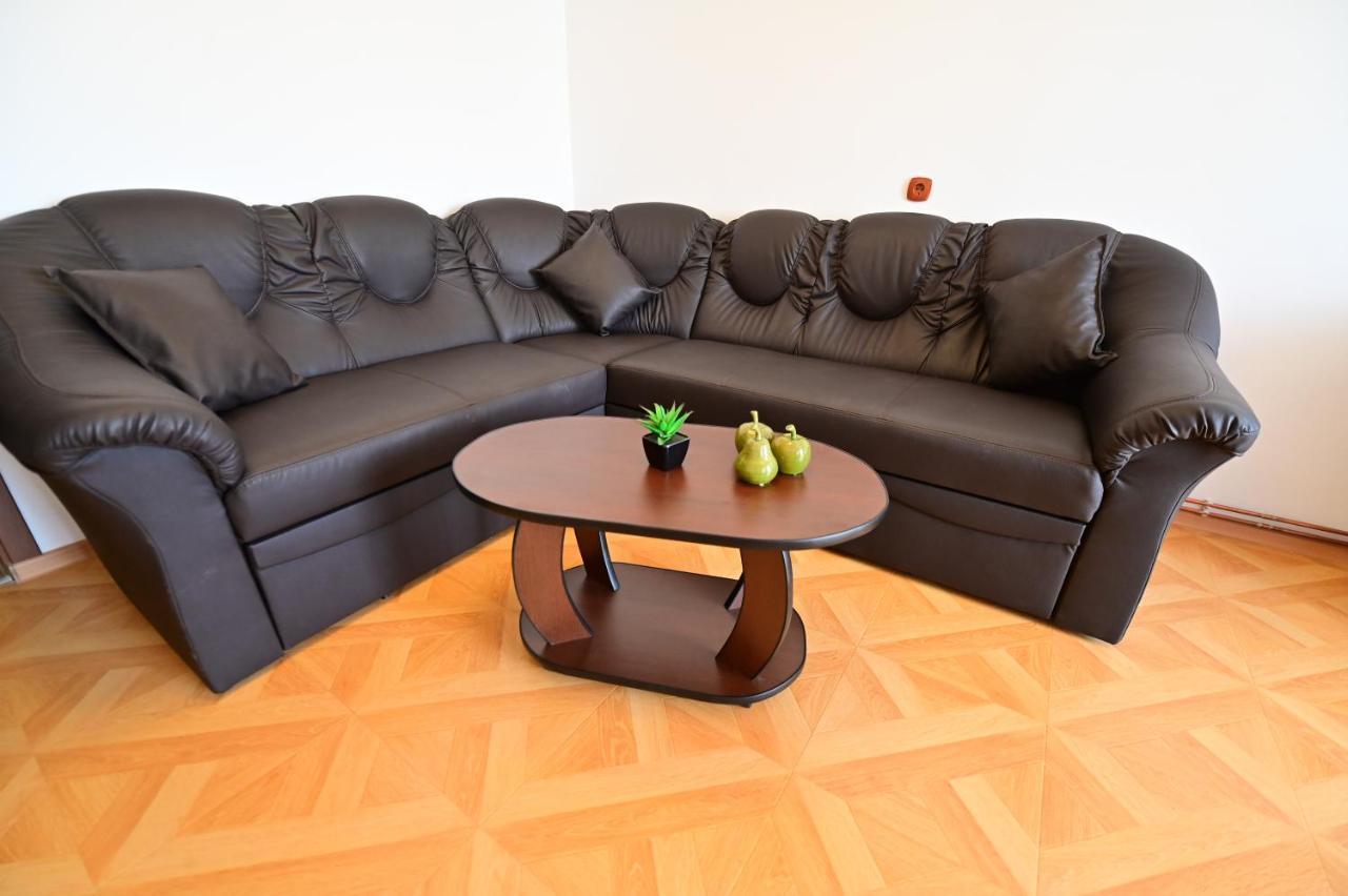 Vacation Apartment With Free Parking Hermannstadt Exterior foto